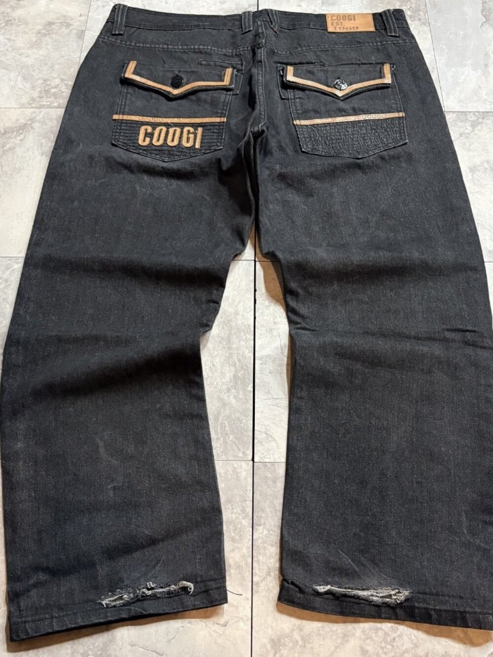Coogi Baggy Jeans 40x34 Faded Black Tan Trim Flap